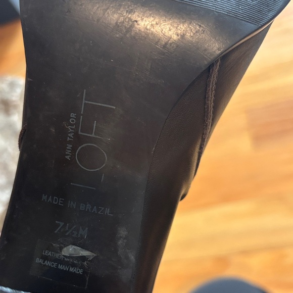 LOFT 7.5 Elegant Chocolate Brown Leather heeled Ankle Boots - Picture 6 of 6